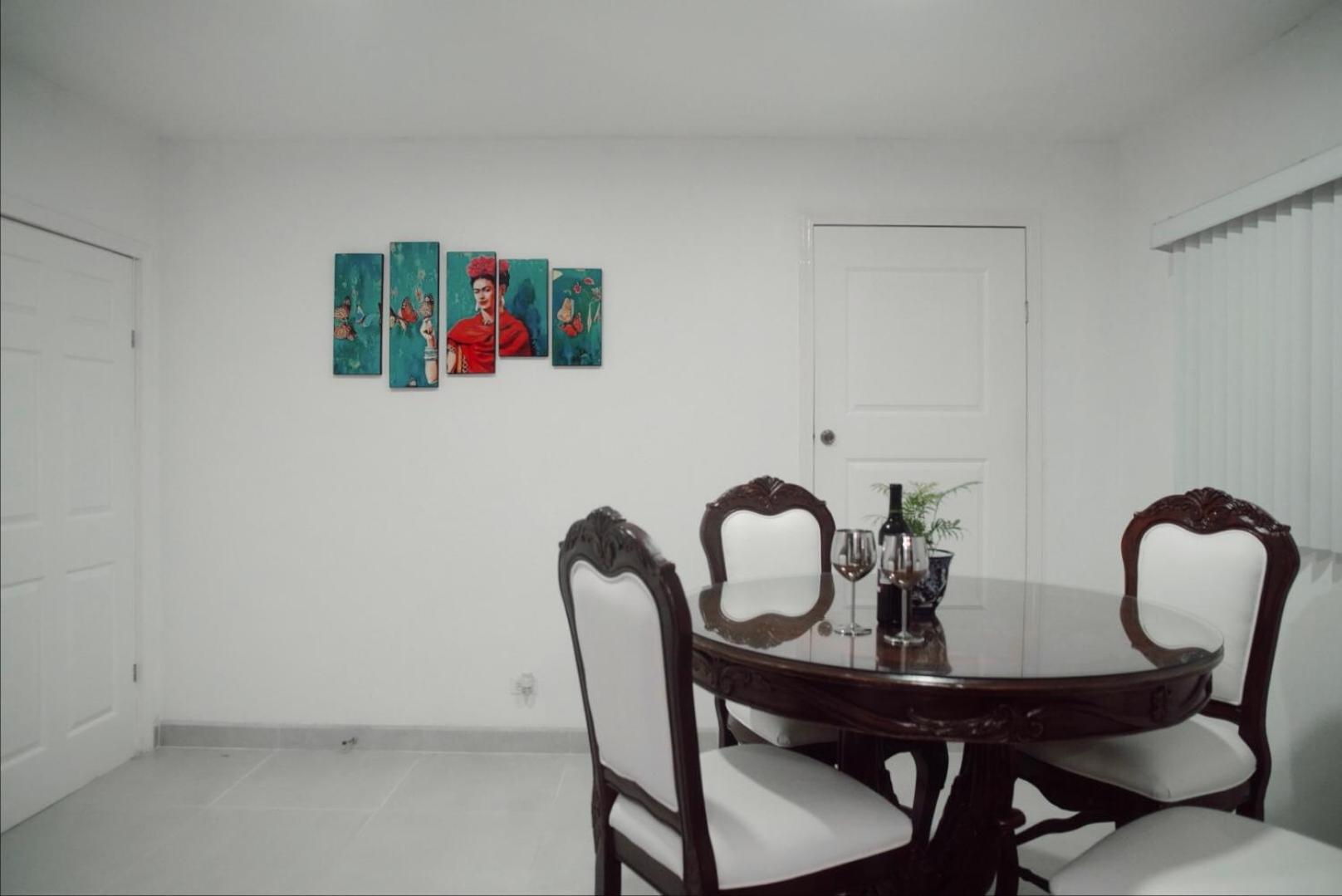 Casa Macfarland Boutique *